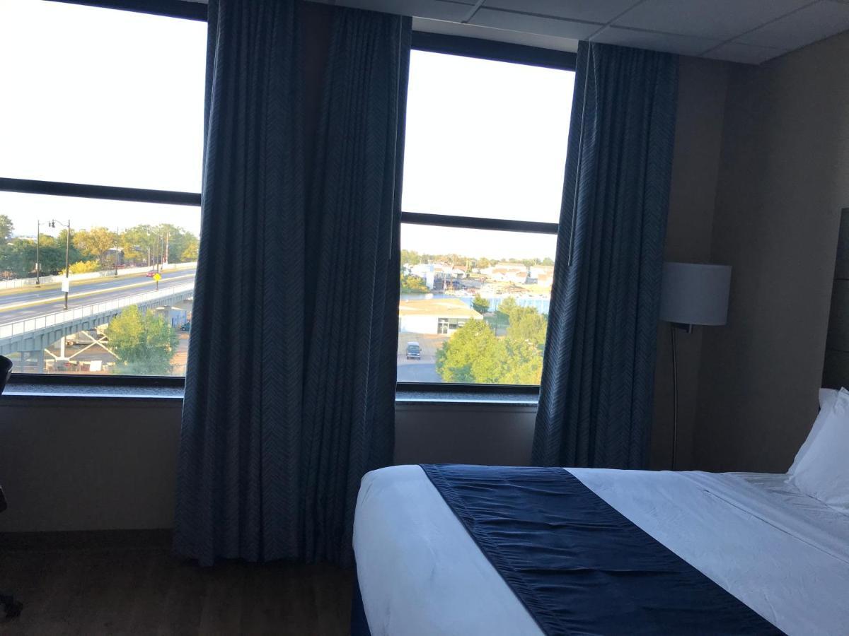 Ariel Broadway Hotel Lorain Экстерьер фото