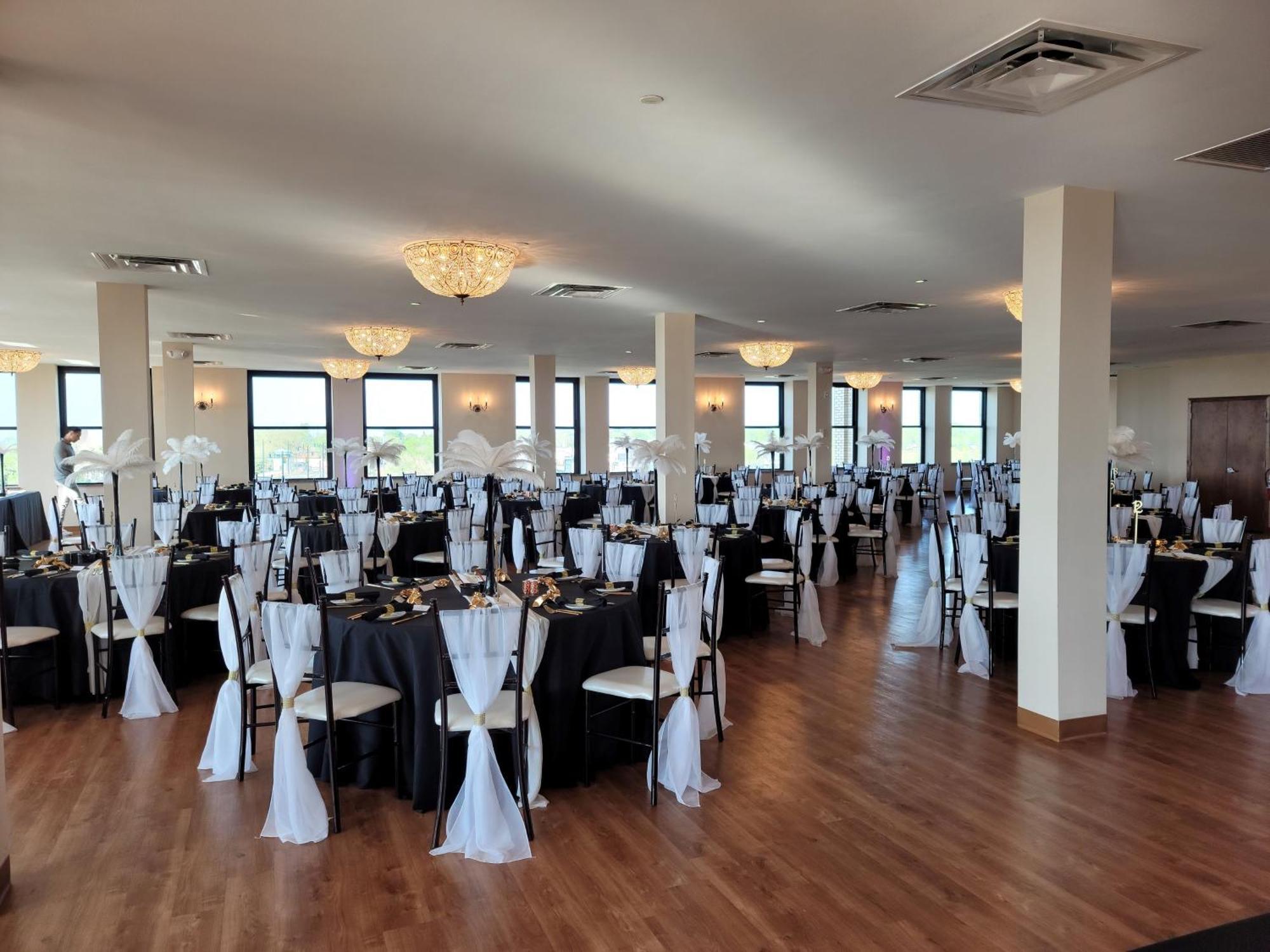 Ariel Broadway Hotel Lorain Экстерьер фото