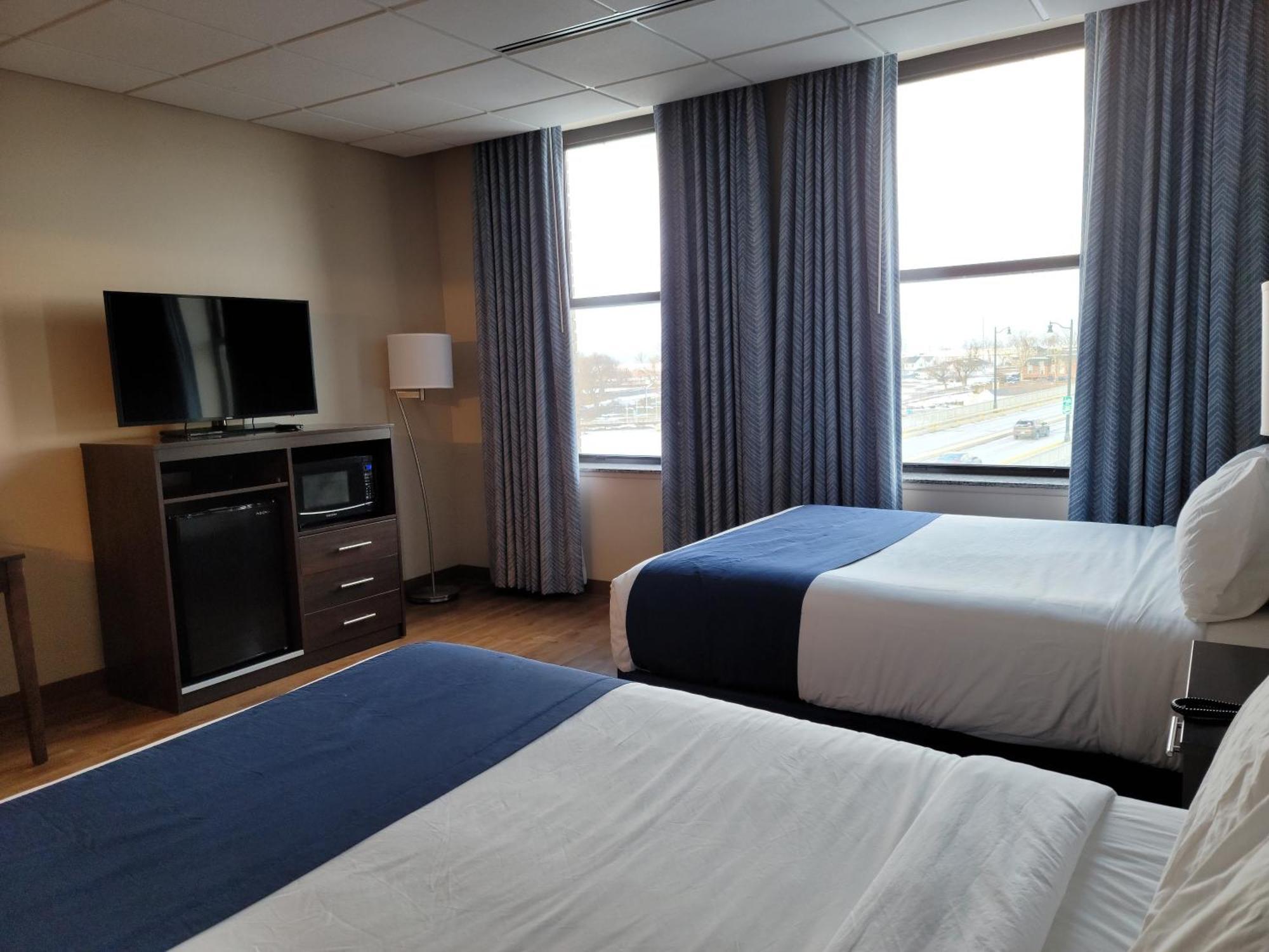 Ariel Broadway Hotel Lorain Экстерьер фото