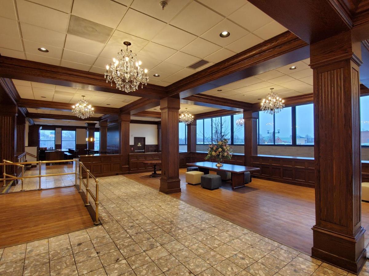 Ariel Broadway Hotel Lorain Экстерьер фото